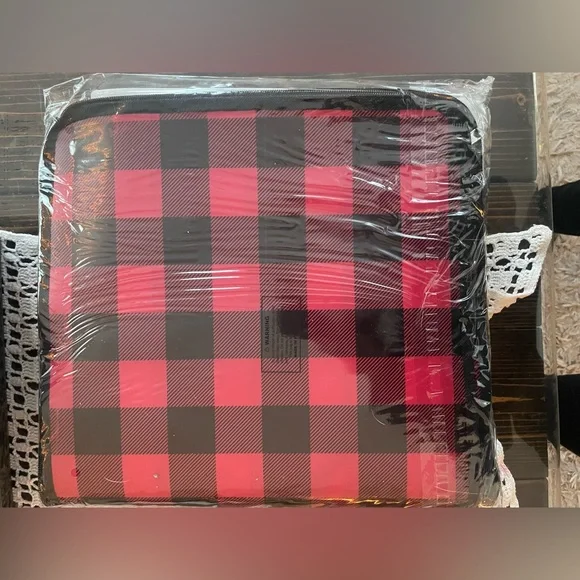 Red and Black Plaid Ornament Storage Box - Picture 3 of 5